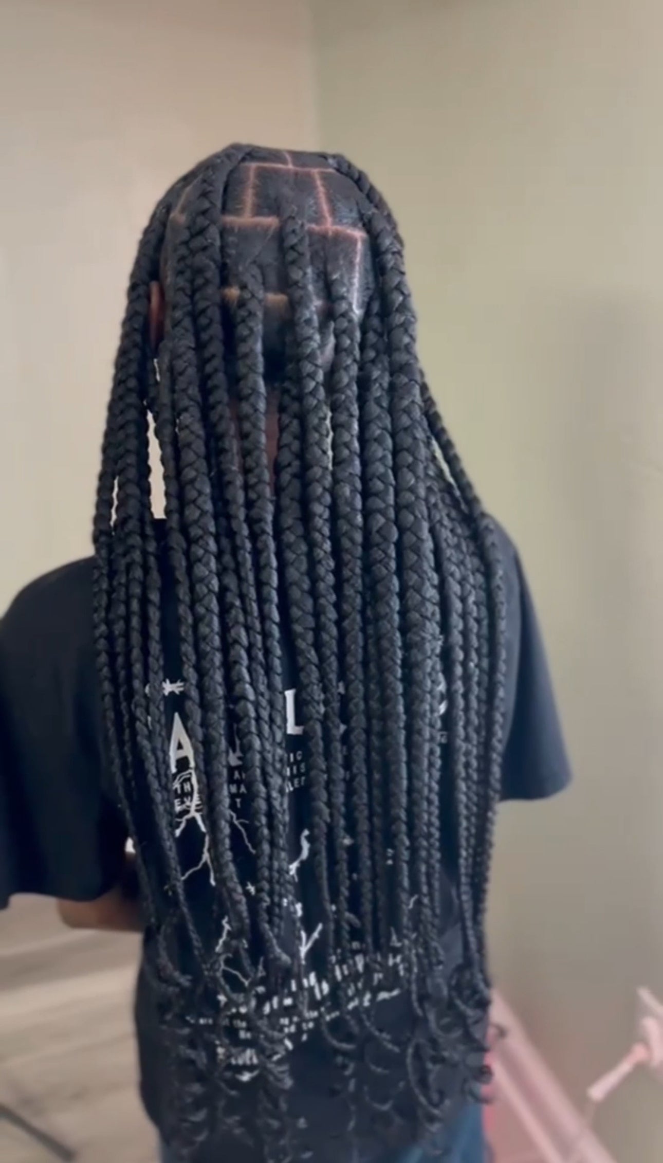 Book Your Knotless Braids Appointment